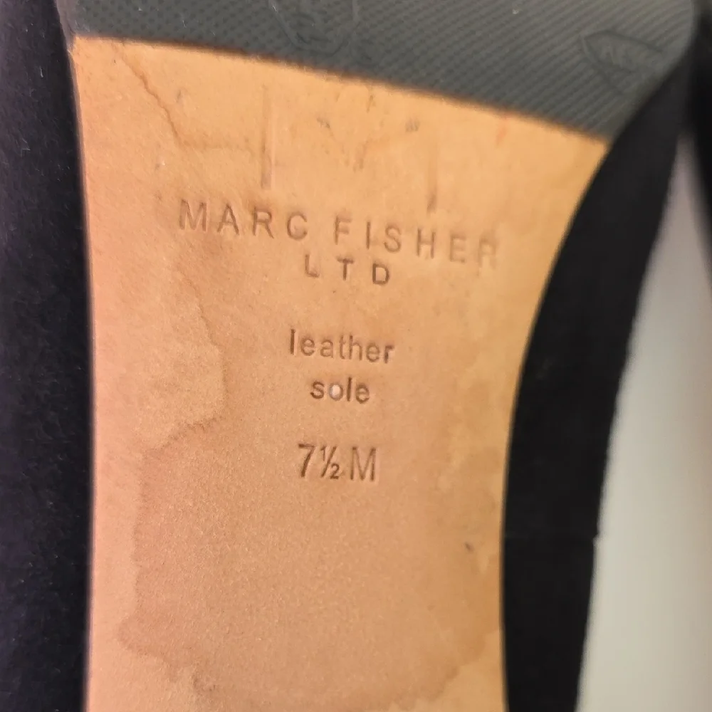 Marc Fisher Black Suede Heels.  Size 7 1/2 - Picture 11 of 12